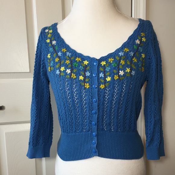 Anthropologie Sweaters - Anthropologie Guinevere cropped cardigan L